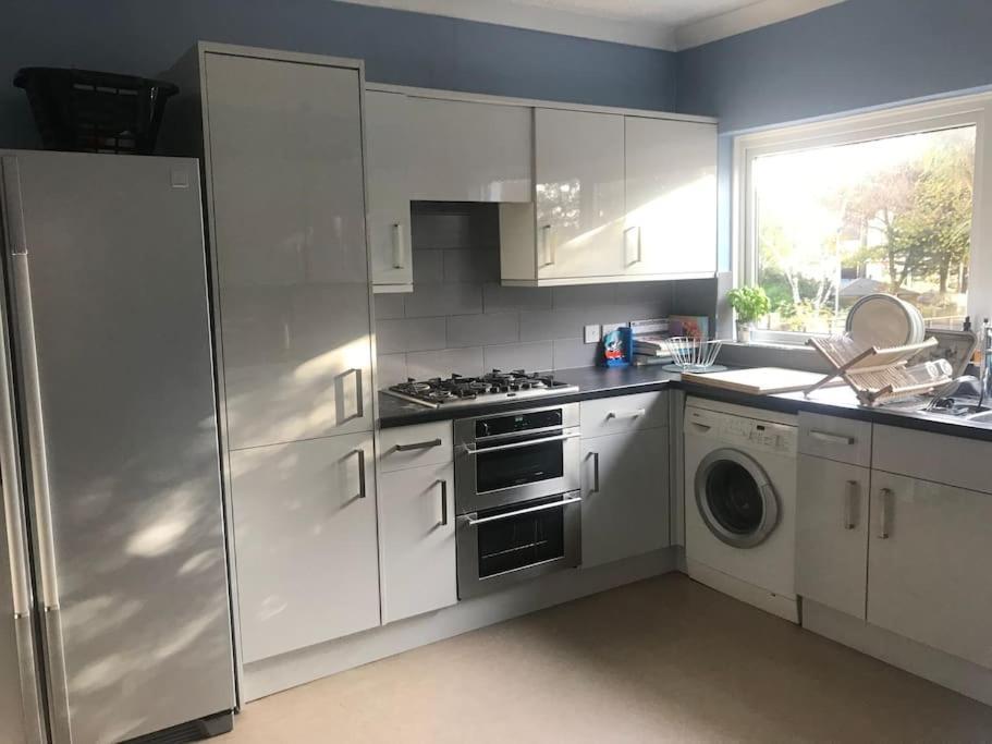 Spacious 5 Large Bedroom Victorian House - Beach 2 Miles Poole Exteriör bild