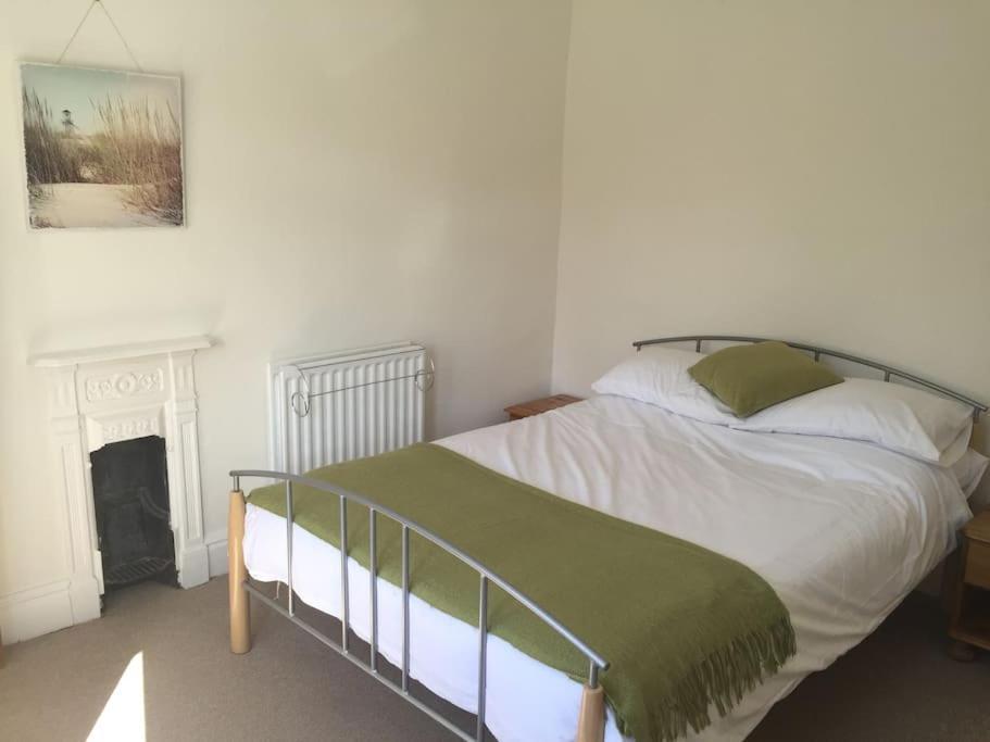 Spacious 5 Large Bedroom Victorian House - Beach 2 Miles Poole Exteriör bild