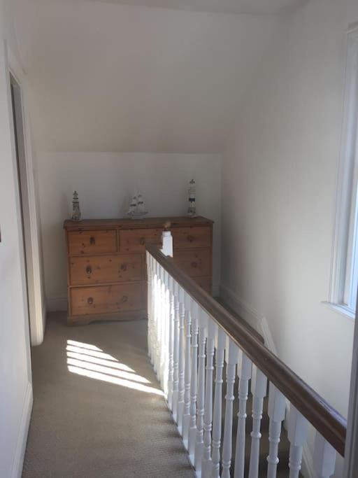 Spacious 5 Large Bedroom Victorian House - Beach 2 Miles Poole Exteriör bild